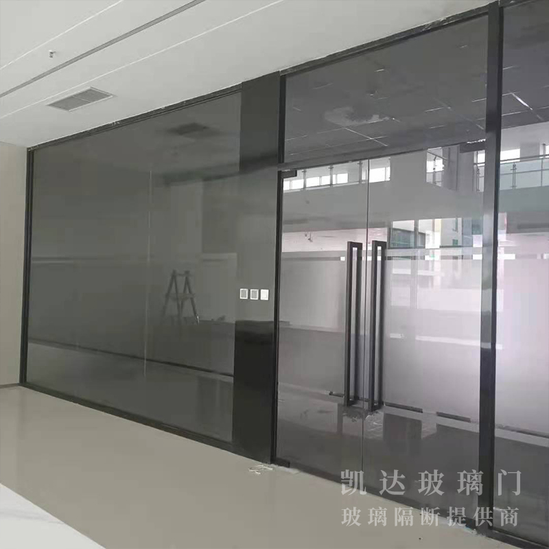 齊河新型材料中心，一樓大廳