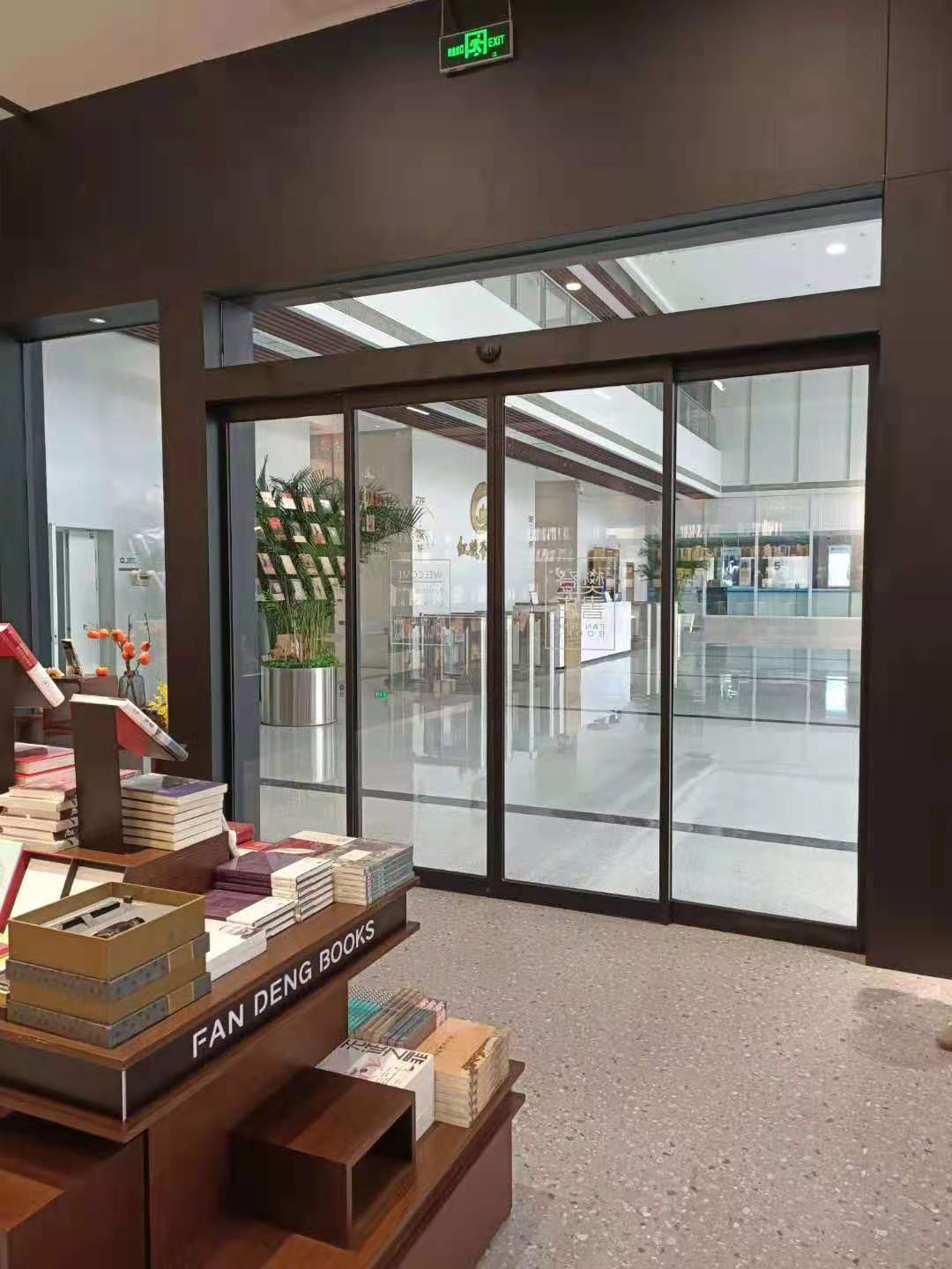 感應(yīng)自動(dòng)門(mén)的三大常見(jiàn)故障及維修方法